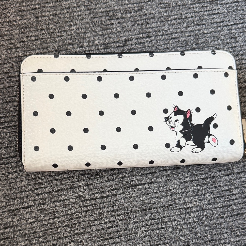 Kate Spade Black and White Polka Dot Minnie Mouse  Wallet with Red Accents - Picture 2 of 5